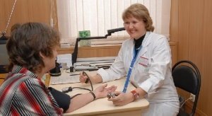 Blood pressure measurement at the doctor's appointment